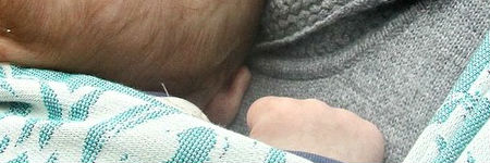 新生児用抱っこ紐を選ぶポイント